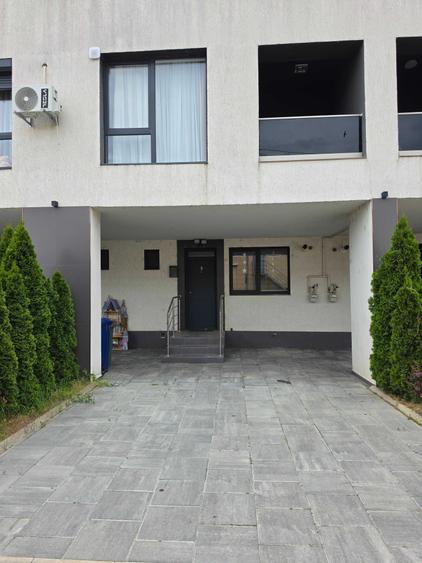 Casă cu 4 camere în Central