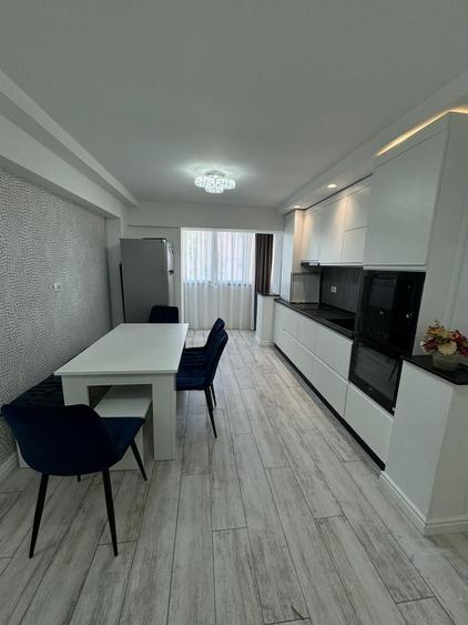 Apartament cu 2 camere decomandat în Șcheia