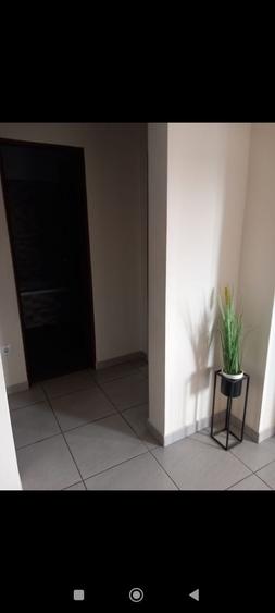 Inchiriez apartament 2 camere Calea Aradului 50 mp etajul4/4 - 7