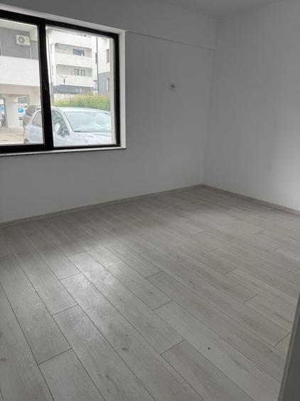 Apartament cu 2 camere semidecomandat în Ostroveni