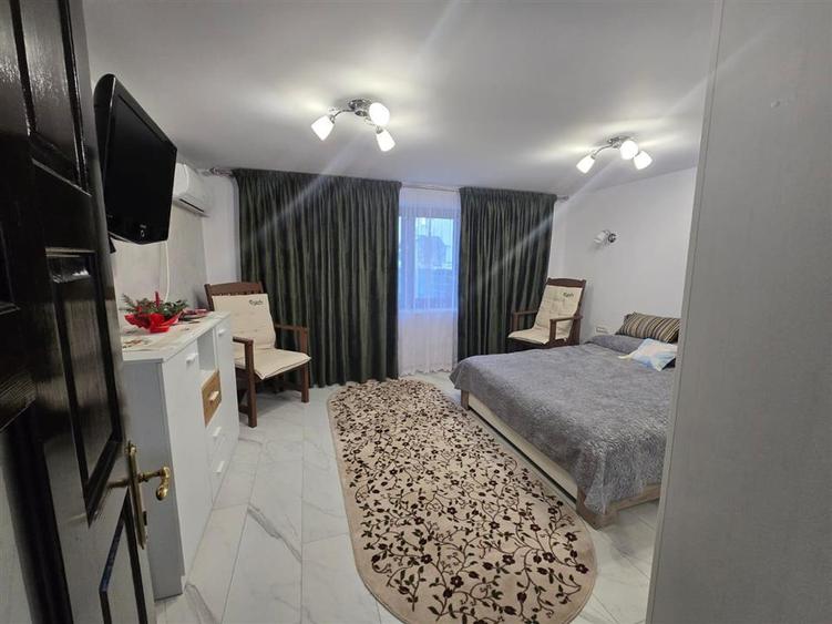 Casă individuală cu 4 camere cu Teren 7000 Mp în Mitocu Dragomirnei