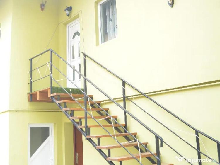 Casă individuală cu 5 camere cu Teren 186 Mp în Valea Alba
