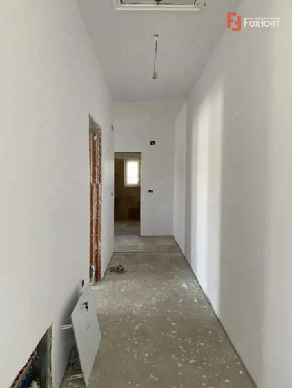 Casă cu 3 camere cu Teren 350 Mp în Remetea Mare