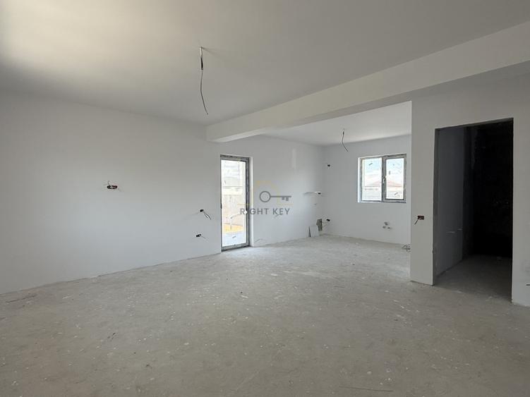 Duplex cu 3 camere cu Teren 250 Mp în Clinceni