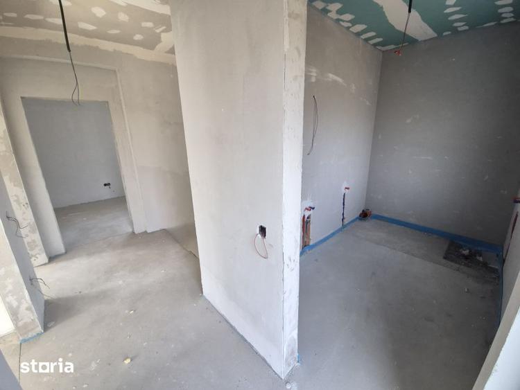 Casă cu 4 camere cu Teren 220 Mp în Gilău