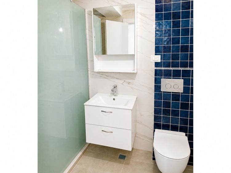 Apartament cu 3 camere decomandat în Energia