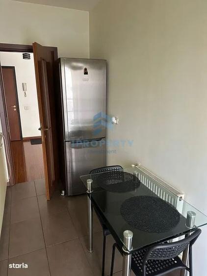 Apartament cu 2 camere decomandat în Păcii