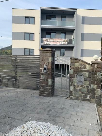 Apartament cu 3 camere decomandat în Vest