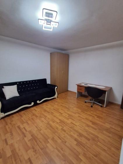 Apartament cu 2 camere decomandat în 13 Septembrie