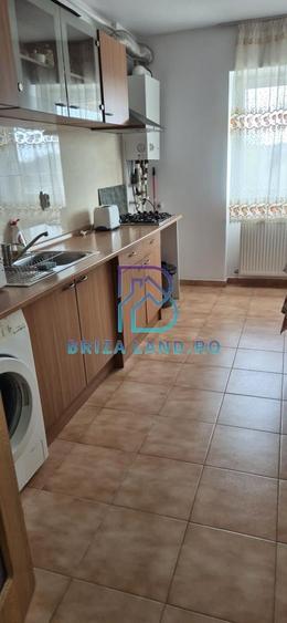 Apartament cu 2 camere decomandat în Splaiul Unirii