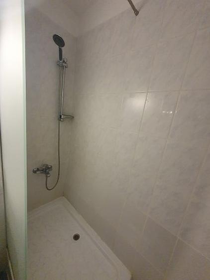 Apartament cu 3 camere decomandat în Obor