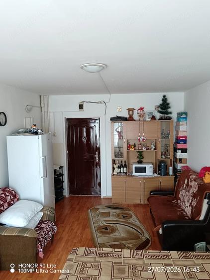 Apartament cu 2 camere nedecomandat în Mihai Bravu