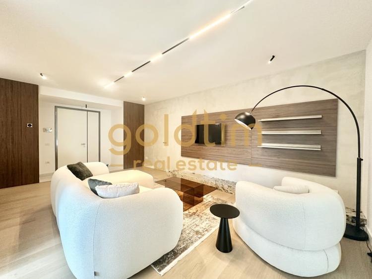 Apartament cu 4 camere decomandat în Aviatorilor