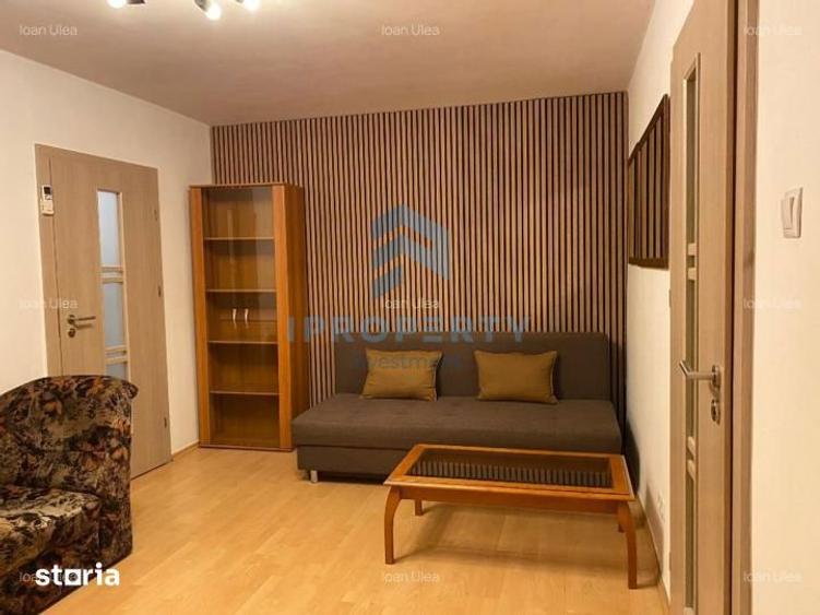Apartament cu 4 camere, mobilat în Tei