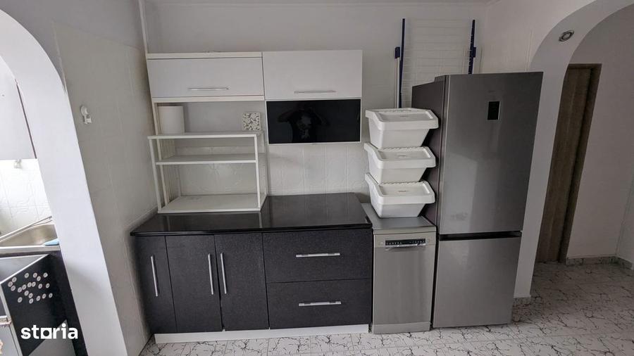 Apartament cu 2 camere, mobilat în Fizicienilor