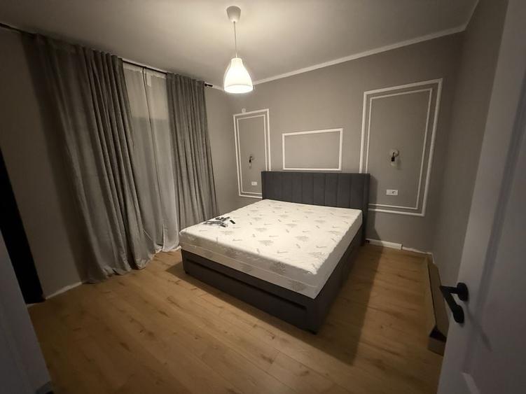 Casă cu 4 camere cu Teren 550 Mp în Central
