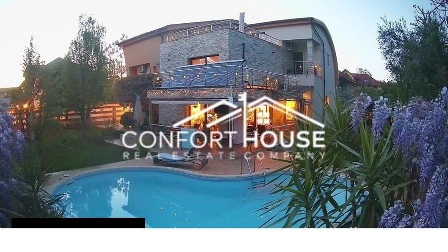 Casă individuală cu 8 camere cu Piscina în Iancu Nicolae
