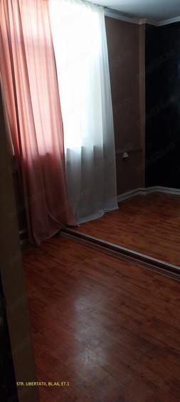 Spațiu comercial, de 1,500 mp, în Roșiori de Vede