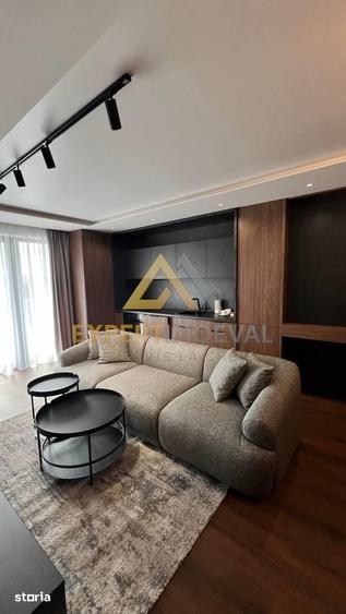 Apartament cu 3 camere în Traian