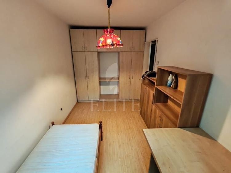 Apartament cu 3 camere semidecomandat în Gheorgheni