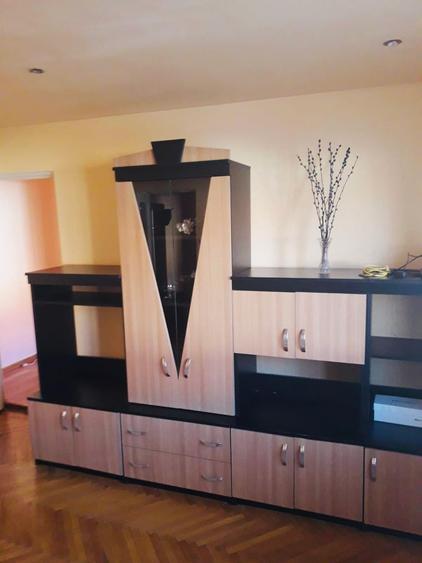 Apartament cu 2 camere semidecomandat în Ampoi 1