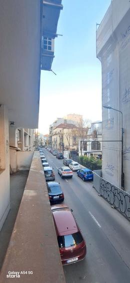 Apartament cu 3 camere în Rosetti