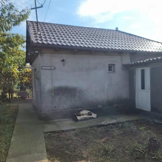 Casă cu 3 camere cu Teren 250 Mp în Lumina