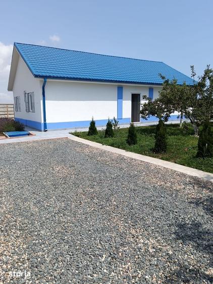 Casă cu 5 camere cu Teren 750 Mp în Corbu
