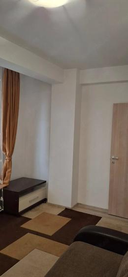 Apartament cu 2 camere decomandat în Berceni
