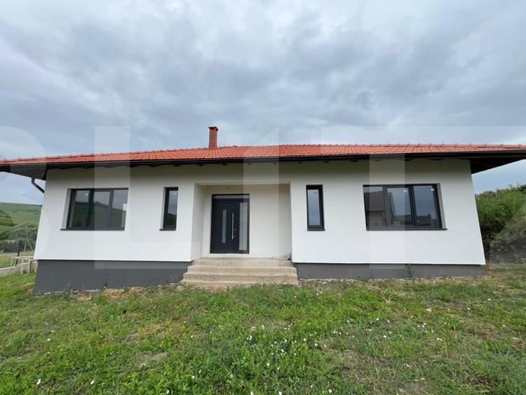 Casă individuală cu 5 camere cu Teren 1112 Mp în Apahida