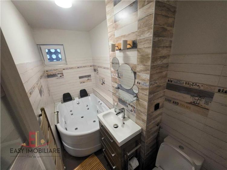 Apartament cu 3 camere decomandat, mobilat în 7 Noiembrie