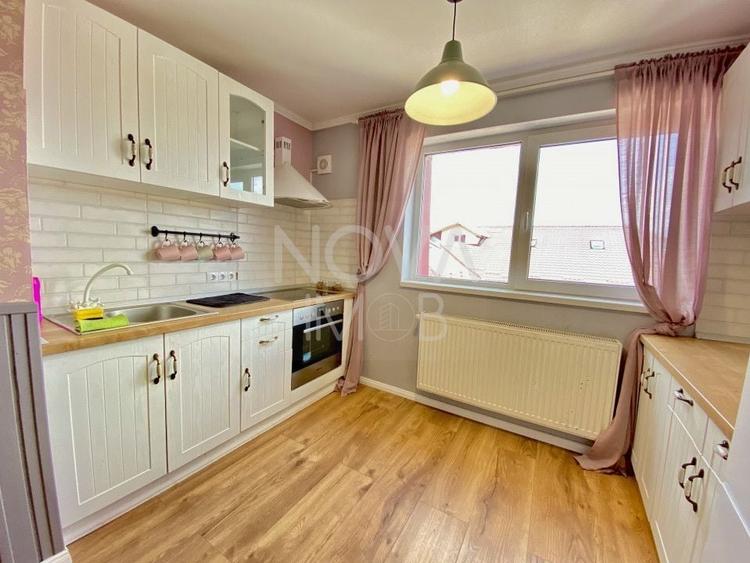Apartament cu 3 camere decomandat, mobilat în Ștrand