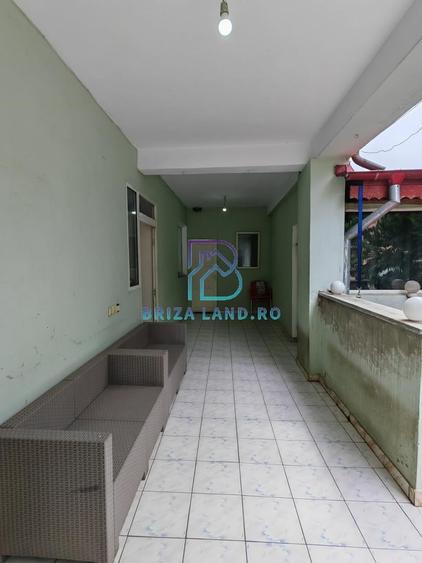 Casă individuală cu 13 camere cu Canalizare în Bucureștii Noi