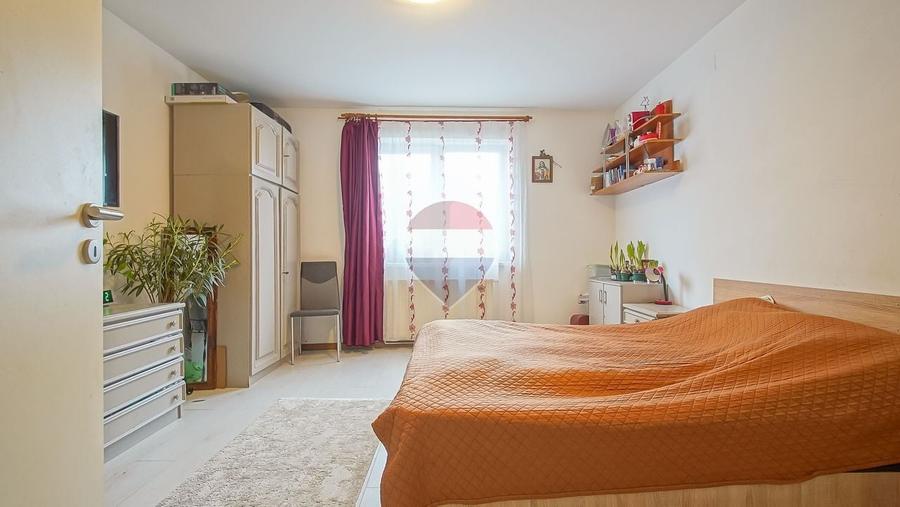 Duplex cu 3 camere cu Teren 302 Mp în Blumăna
