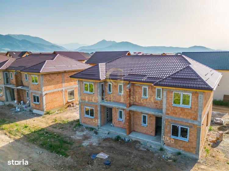 Casă cu 4 camere în Tărlungeni