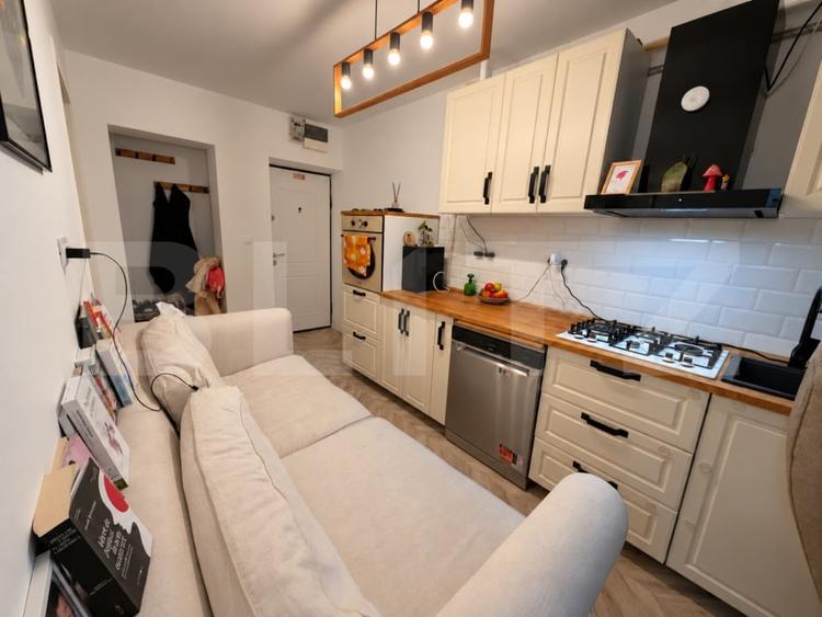 Apartament cu 2 camere decomandat, mobilat în Bucium