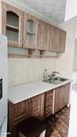 Apartament cu 3 camere în Ostroveni