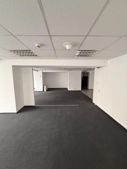 Spațiu comercial, de 220 mp, în P-ța Victoriei