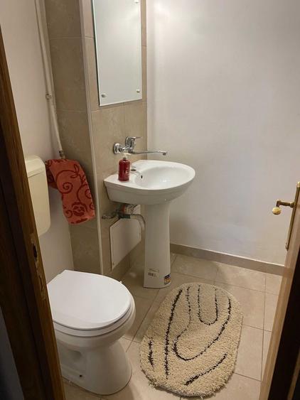 Apartament cu 3 camere decomandat în 9 Mai