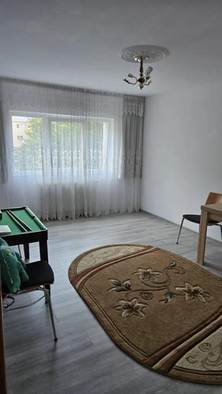 Vand apartament 3 camere in Obcini - 8