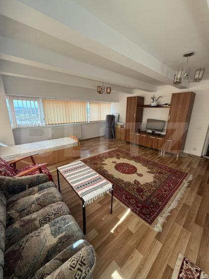 Apartament cu 3 camere decomandat în Obcini
