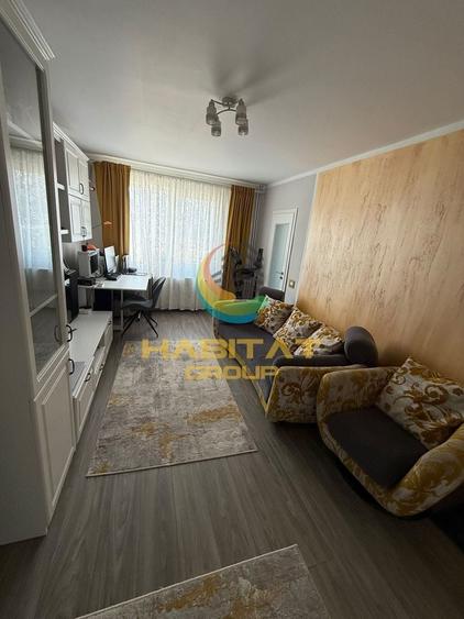 Apartament cu 4 camere semidecomandat, mobilat în Fizicienilor