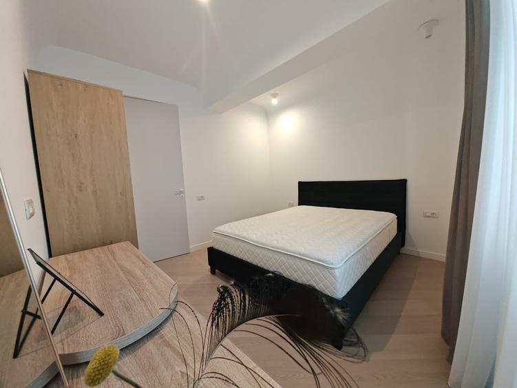 Apartament cu 3 camere, mobilat în Aviației