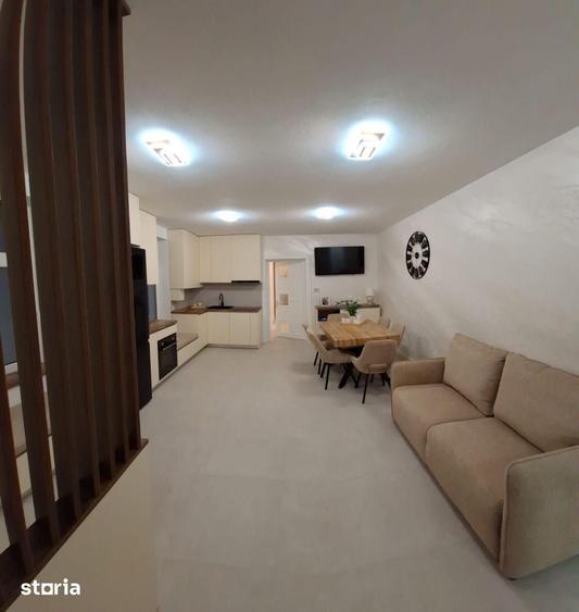 Casă cu 4 camere cu Teren 250 Mp în Central