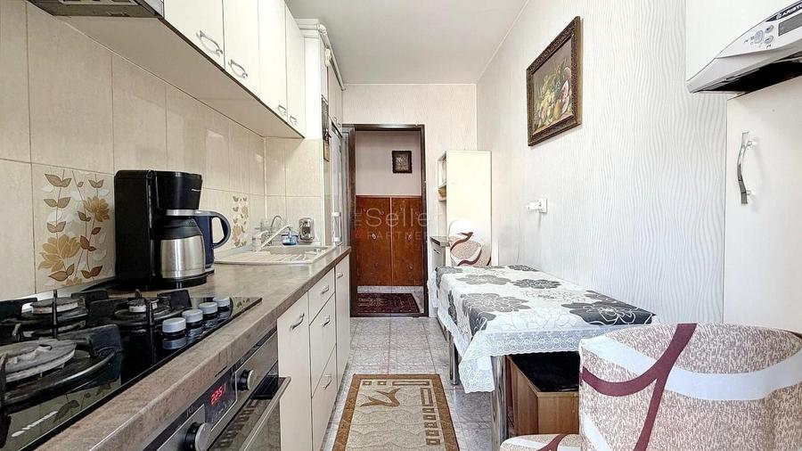 Apartament cu 3 camere decomandat, mobilat în Astra