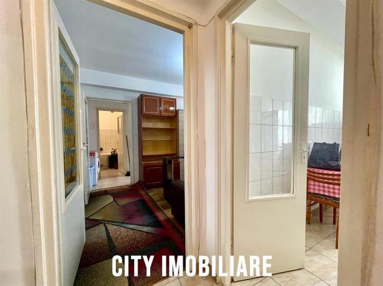 Apartament cu 2 camere semidecomandat, mobilat în Horea