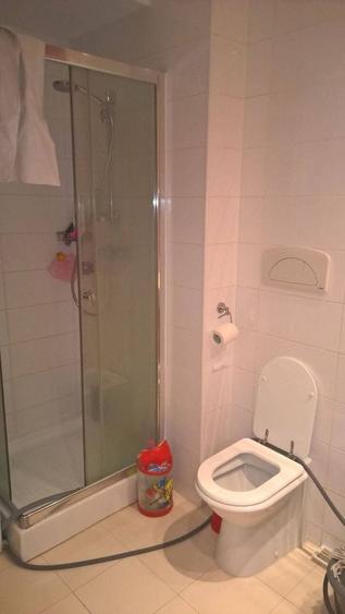 Apartament cu 2 camere semidecomandat în Vitan-Bârzești