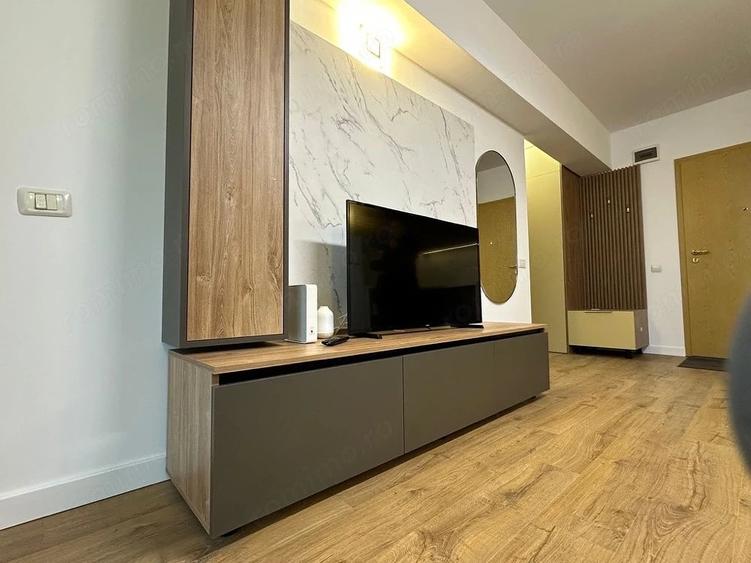 Apartament cu 2 camere decomandat, mobilat în Central