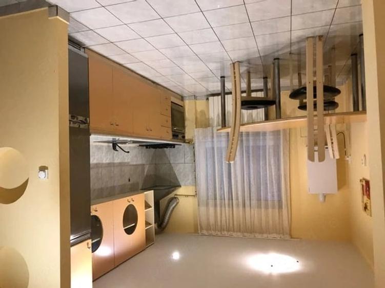 Apartament cu 3 camere decomandat în Steaua