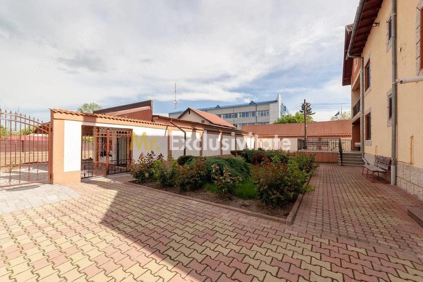Casă cu 8 camere cu Teren 1000 Mp în Sud